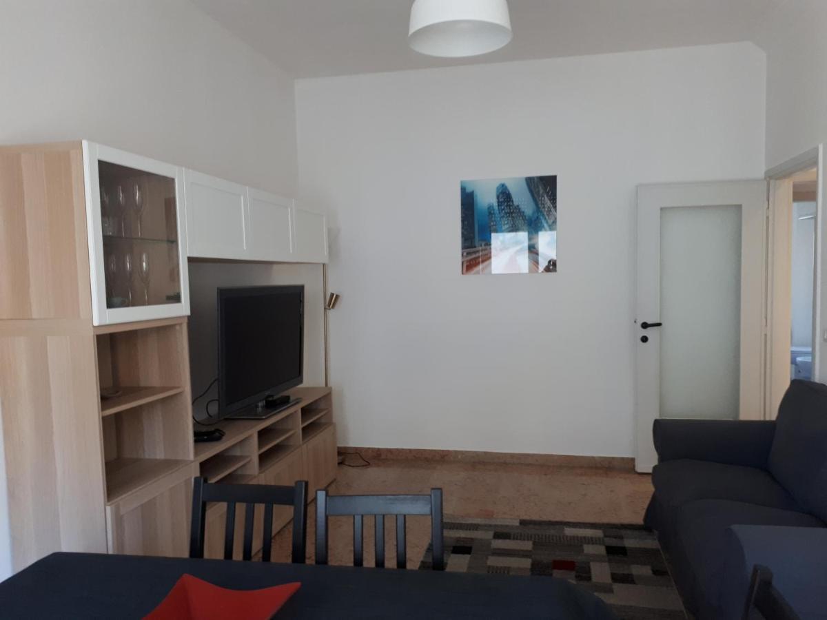 Casa Leoni Lägenhet Como Exteriör bild